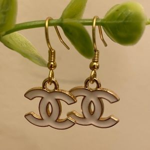 Chanel Drop earrings
